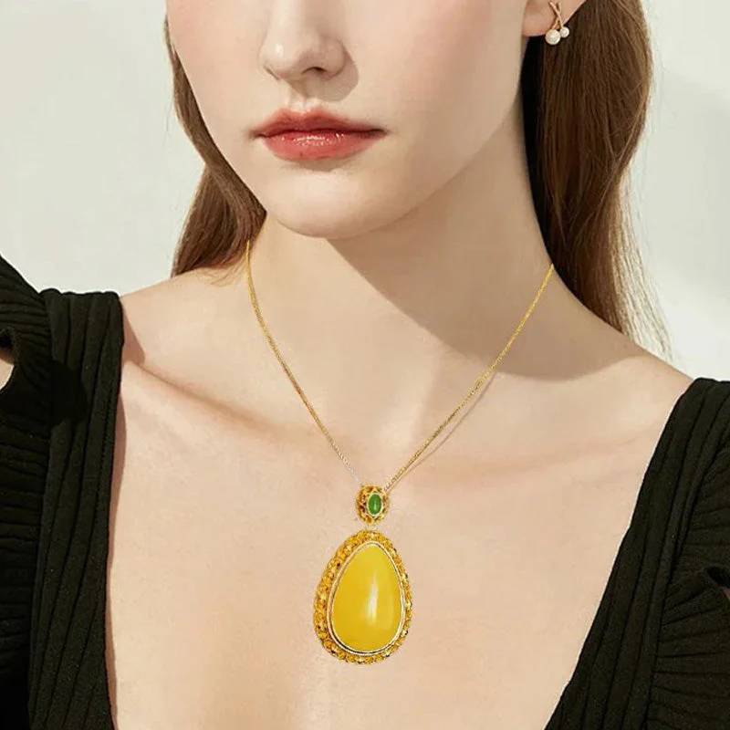 🔥49% OFF🔥 Elegant Lucky Flower Pendant Necklace