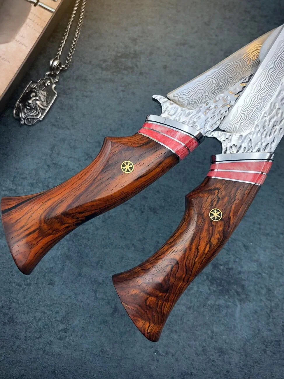 Damascus steel exterior knife with redwood handle