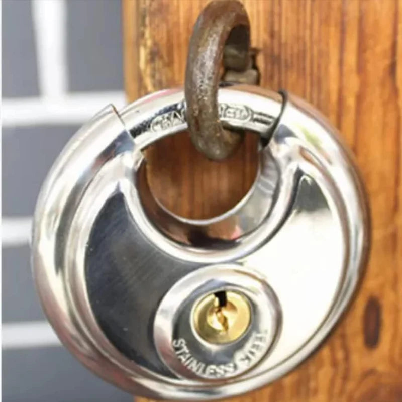 Round padlock